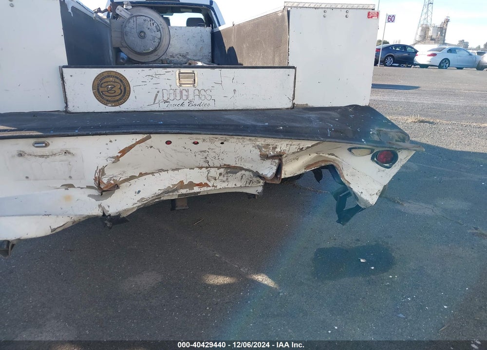 2019 FORD F-550 CHASSIS XL VIN: 1FDUF5GT4KDA12351