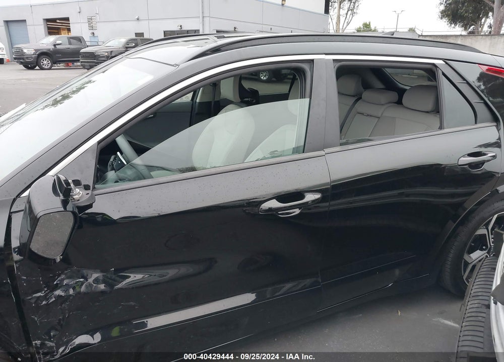 2023 KIA NIRO EX TOURING VIN: KNDCR3LE7P5074167