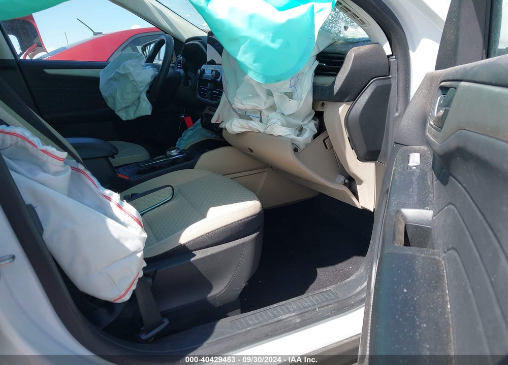 2022 FORD ESCAPE VIN: 1FMCU0G62NUB98250