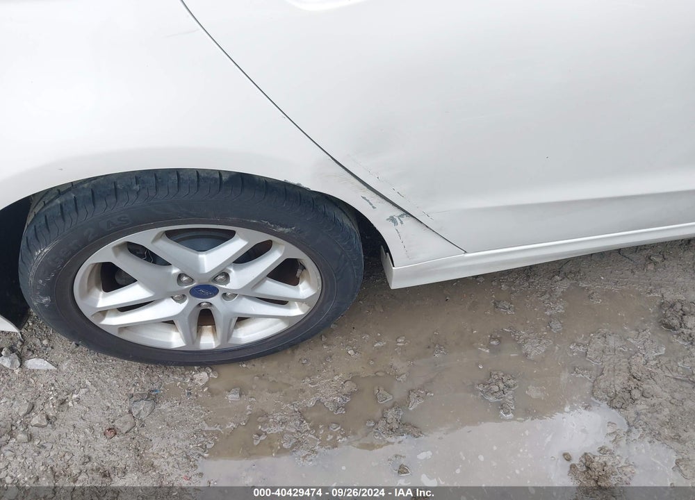 2014 FORD FUSION SE VIN: 3FA6P0HD0ER192496