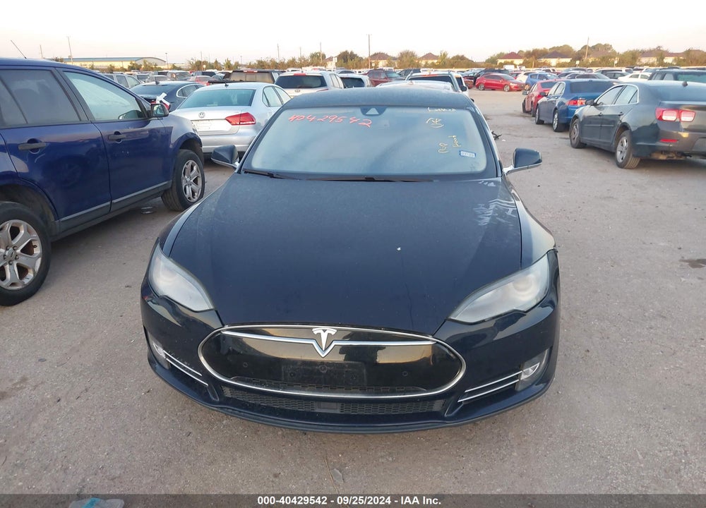 2014 TESLA MODEL S VIN: 5YJSA1S11EFP60240