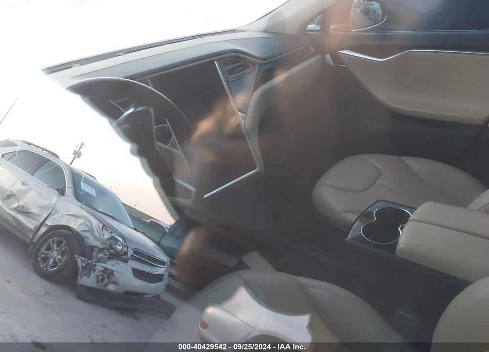2014 TESLA MODEL S VIN: 5YJSA1S11EFP60240