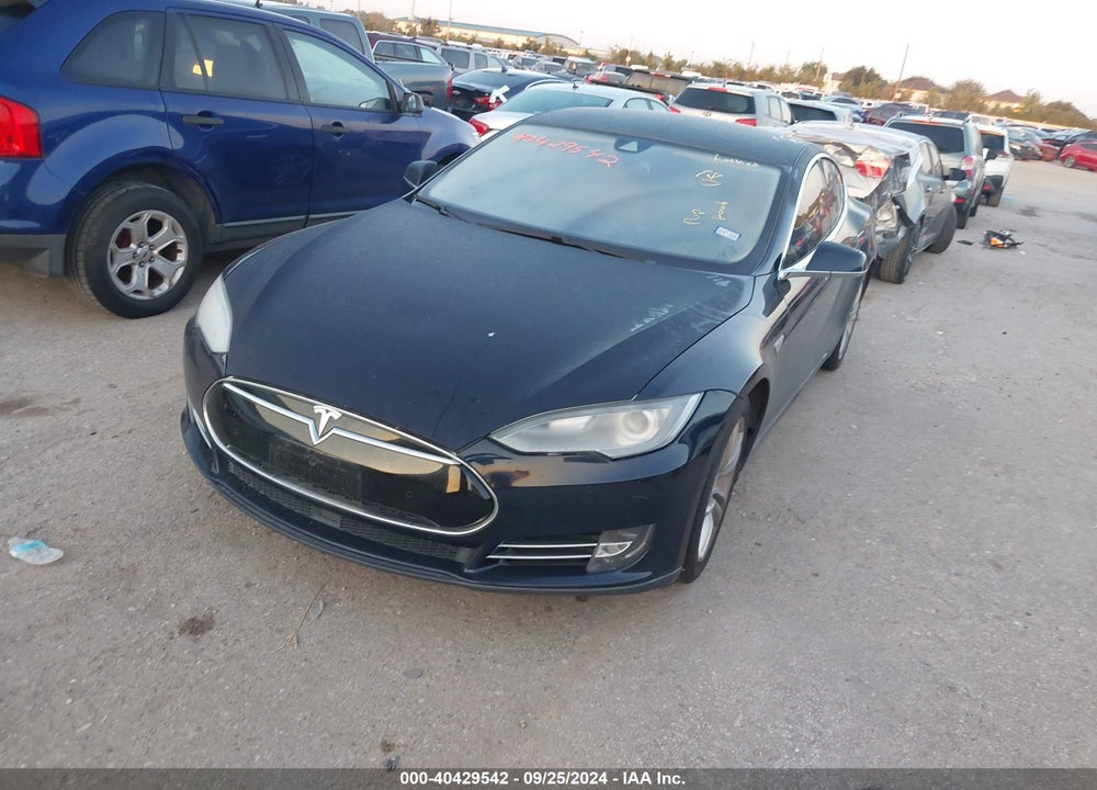 2014 TESLA MODEL S VIN: 5YJSA1S11EFP60240