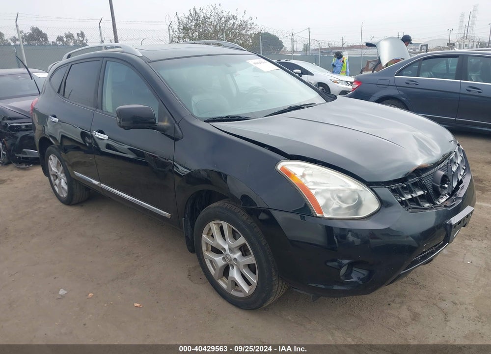 2013 NISSAN ROGUE SV W/SL PKG VIN: JN8AS5MV1DW141149