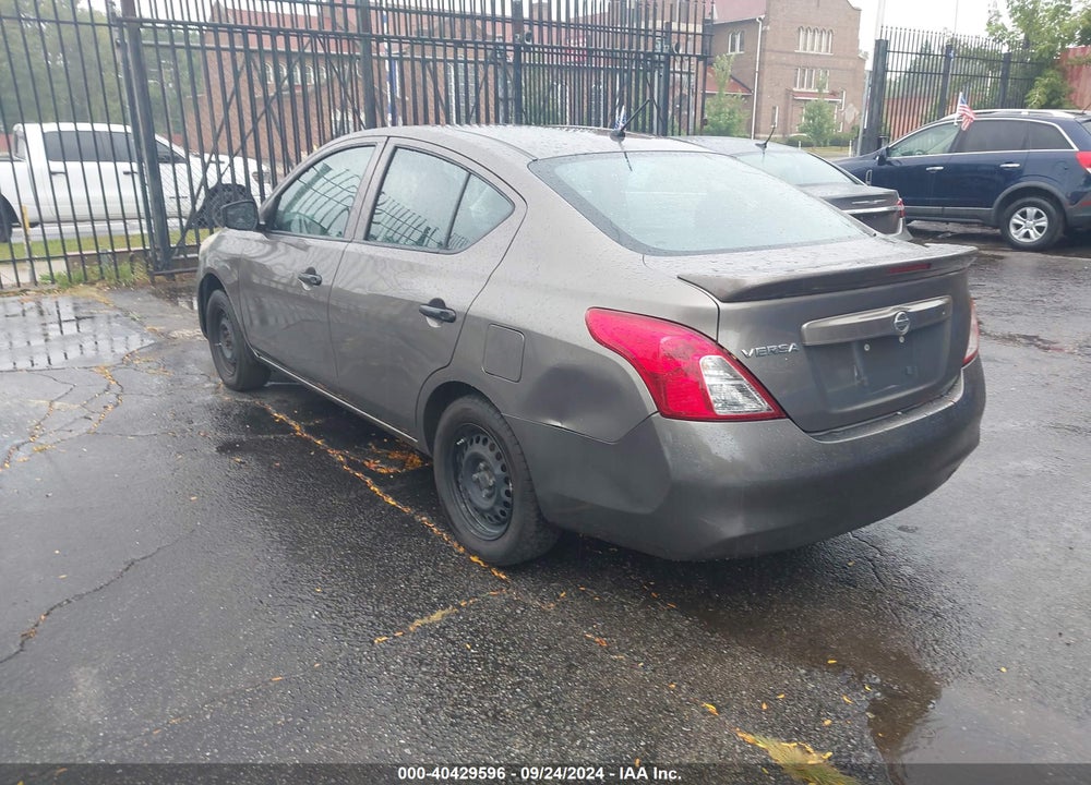2017 NISSAN VERSA 1.6 S+ VIN: 3N1CN7AP0HL801662