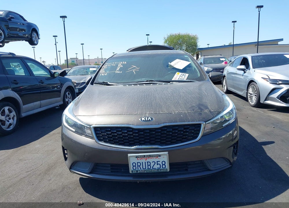 2017 KIA FORTE LX VIN: 3KPFK4A73HE131353