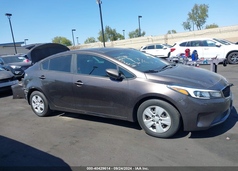 2017 KIA FORTE LX VIN: 3KPFK4A73HE131353