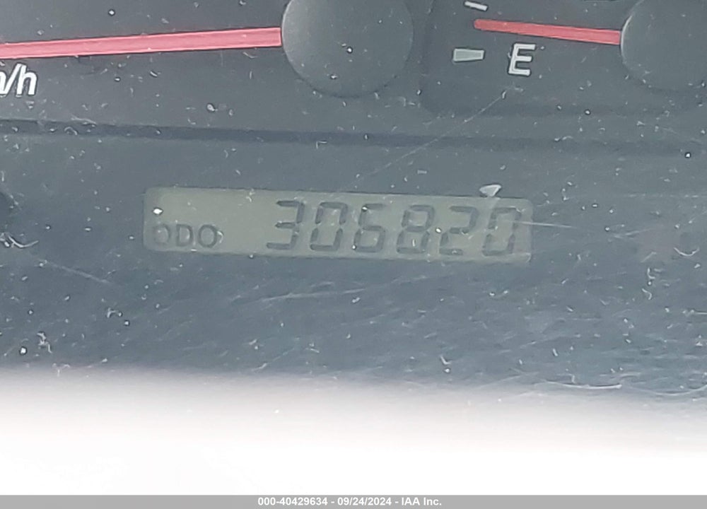 2003 TOYOTA CAMRY LE VIN: 4T1BE30K43U717569