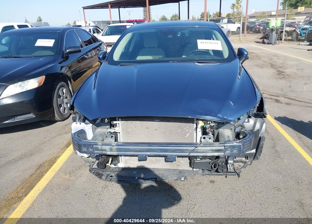 2019 FORD FUSION S VIN: 3FA6P0G77KR216400