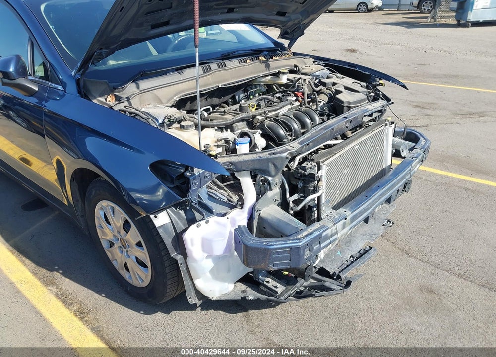 2019 FORD FUSION S VIN: 3FA6P0G77KR216400