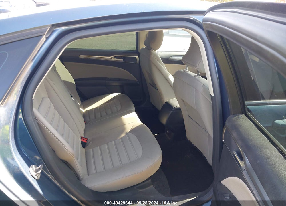 2019 FORD FUSION S VIN: 3FA6P0G77KR216400