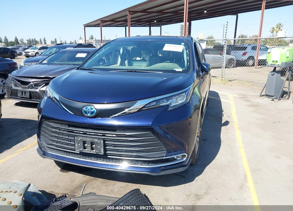 2021 TOYOTA SIENNA XLE VIN: 5TDJSKFCXMS002742