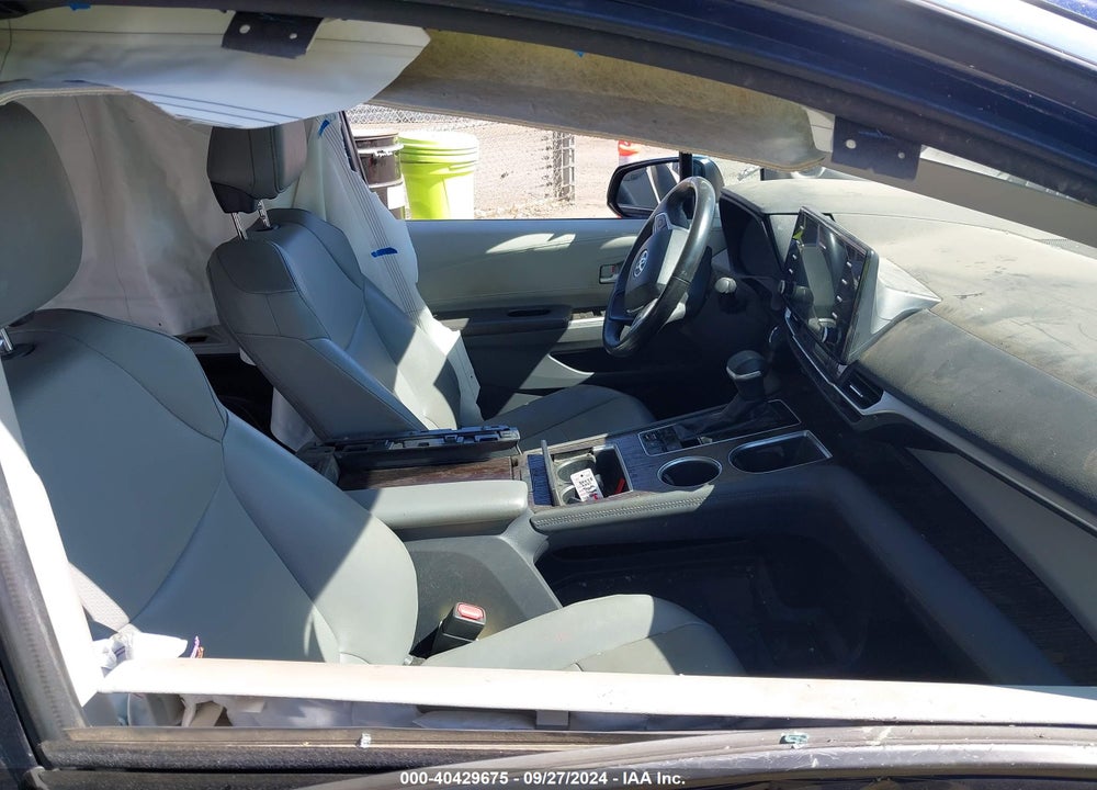 2021 TOYOTA SIENNA XLE VIN: 5TDJSKFCXMS002742