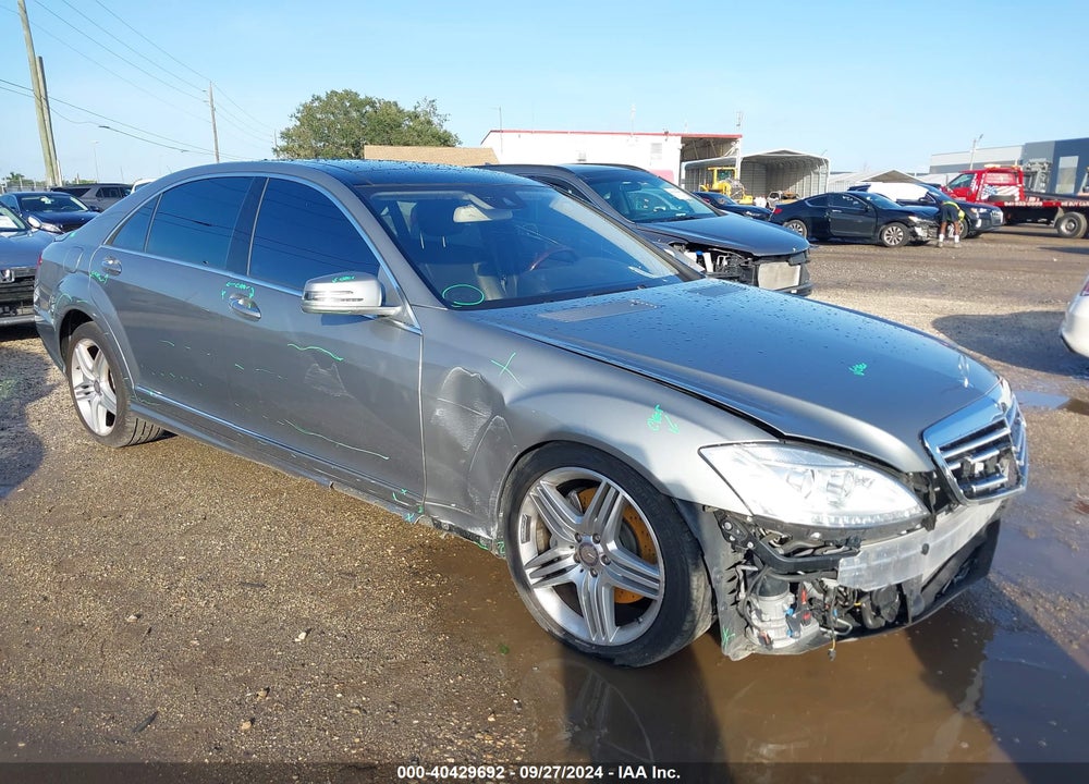 2013 MERCEDES-BENZ S 550 4MATIC VIN: WDDNG9EB3DA515550