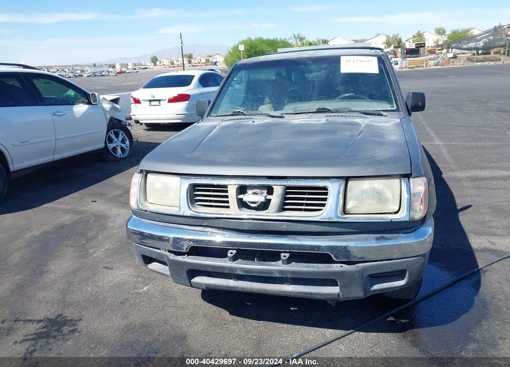 2000 NISSAN FRONTIER XE VIN: 1N6DD21S6YC307522