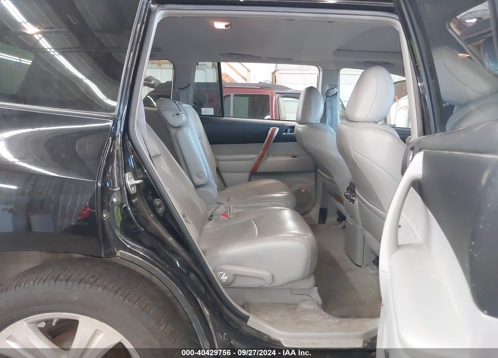 2010 TOYOTA HIGHLANDER LIMITED V6 VIN: 5TDDK3EH6AS026581