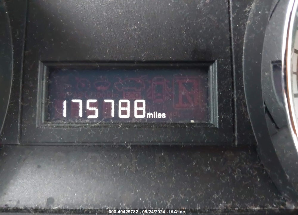 2011 DODGE GRAND CARAVAN EXPRESS VIN: 2D4RN4DG1BR765236