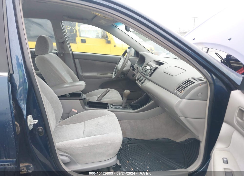 2003 TOYOTA CAMRY LE VIN: 4T1BE32KX3U198783
