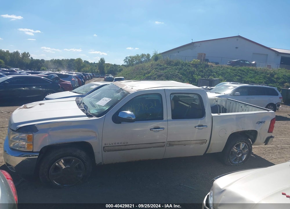 2013 CHEVROLET SILVERADO 1500 LT VIN: 3GCPKSE74DG262969