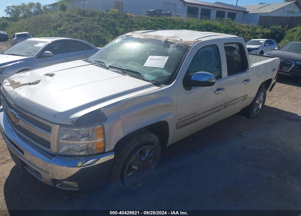 2013 CHEVROLET SILVERADO 1500 LT VIN: 3GCPKSE74DG262969