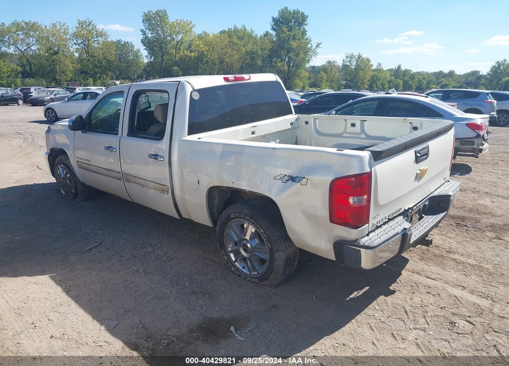 2013 CHEVROLET SILVERADO 1500 LT VIN: 3GCPKSE74DG262969