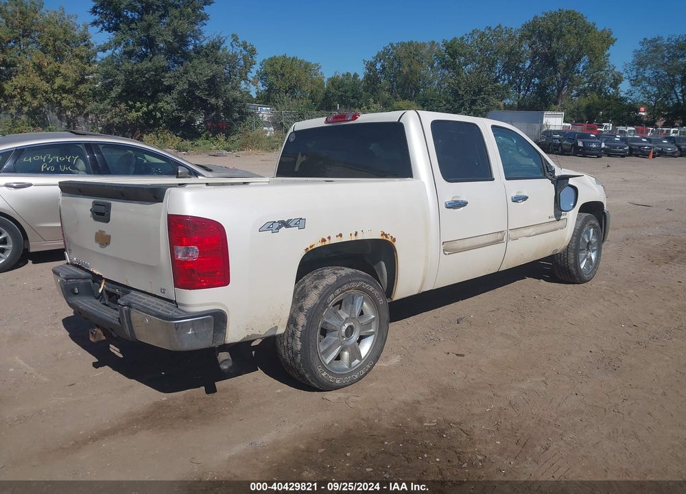 2013 CHEVROLET SILVERADO 1500 LT VIN: 3GCPKSE74DG262969