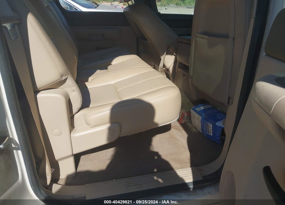 2013 CHEVROLET SILVERADO 1500 LT VIN: 3GCPKSE74DG262969