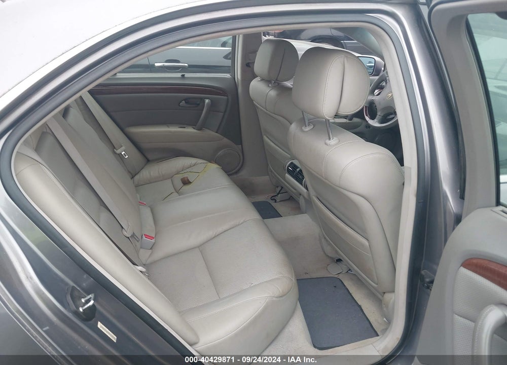 2005 ACURA RL 3.5 VIN: JH4KB16555C010474
