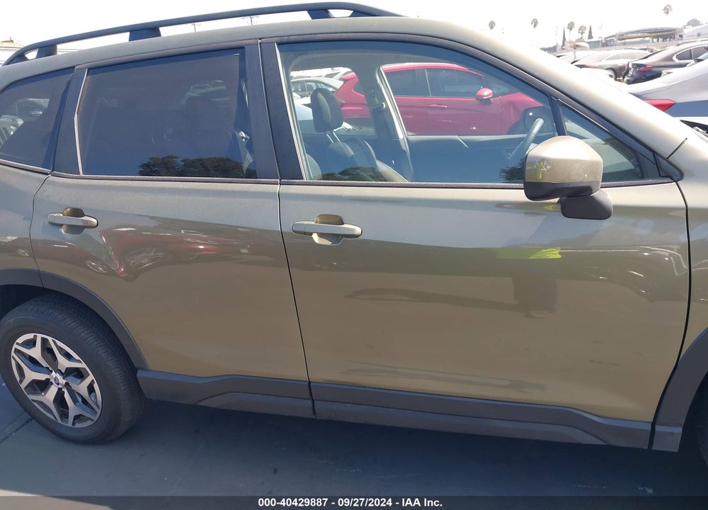 2022 SUBARU FORESTER PREMIUM VIN: JF2SKAEC3NH488379