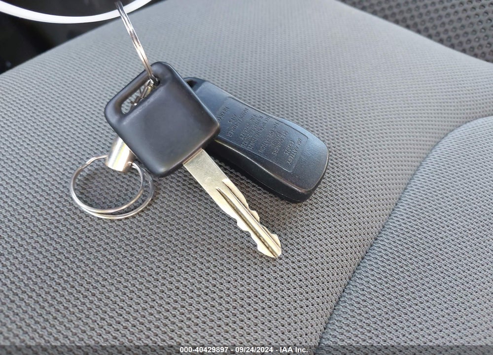 2008 NISSAN XTERRA S VIN: 5N1AN08U08C512098