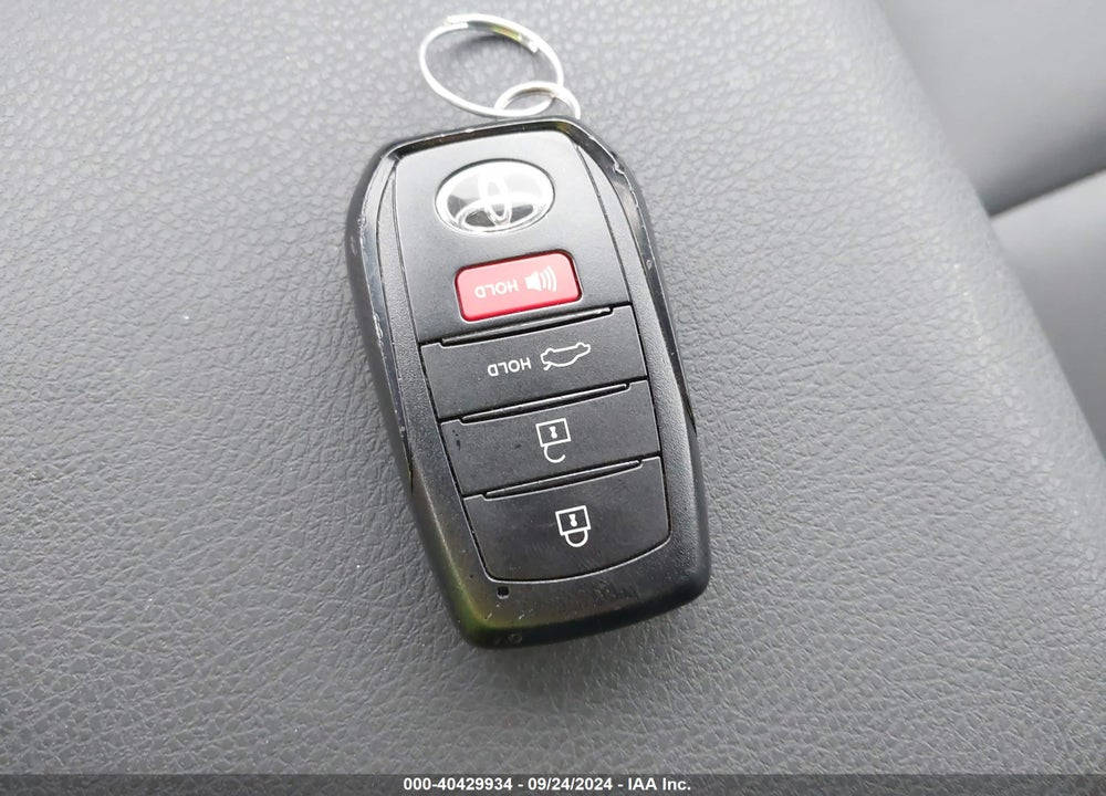2025 TOYOTA CAMRY SE VIN: 4T1DBADK7SU004163