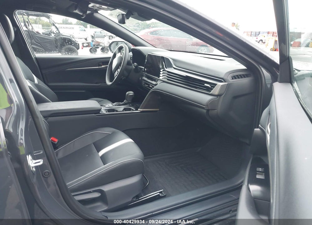 2025 TOYOTA CAMRY SE VIN: 4T1DBADK7SU004163