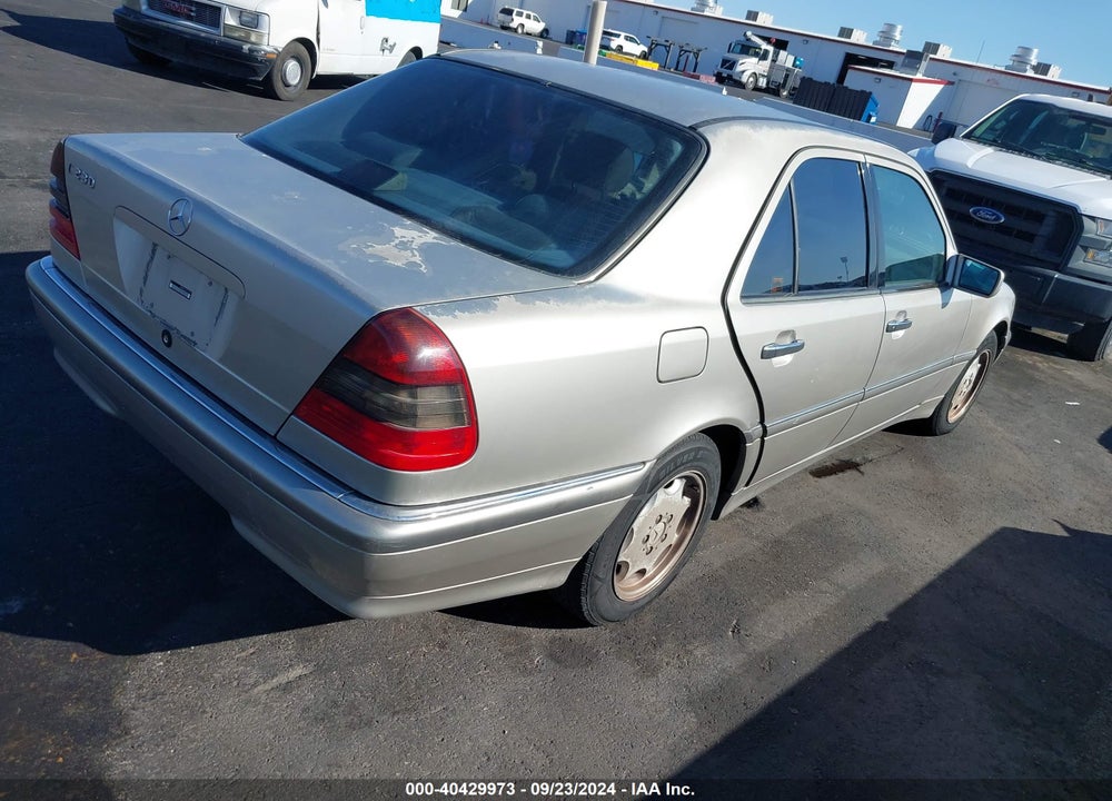 1998 MERCEDES-BENZ C 230 VIN: WDBHA23G5WA551384