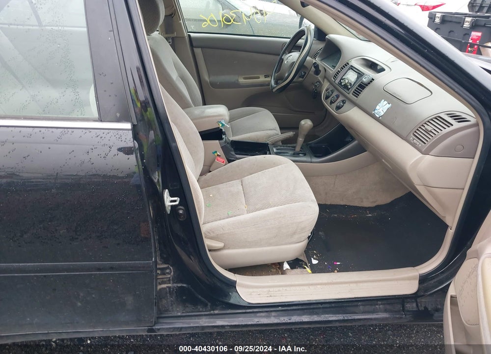 2004 TOYOTA CAMRY LE VIN: 4T1BE32K04U300755