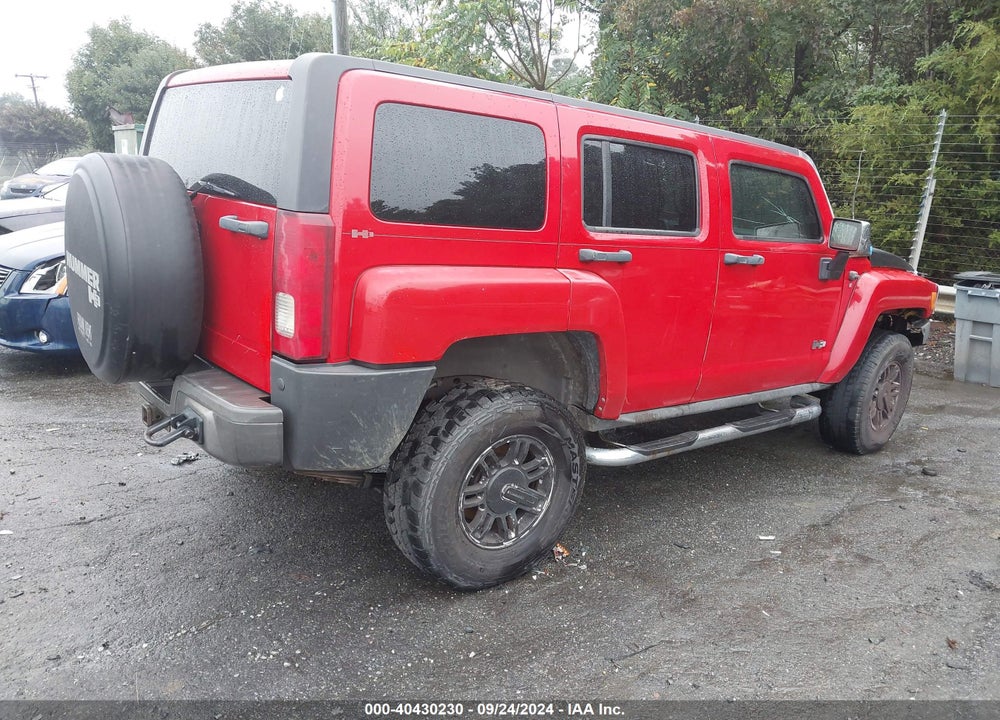 2007 HUMMER H3 SUV VIN: 5GTDN13E578100423