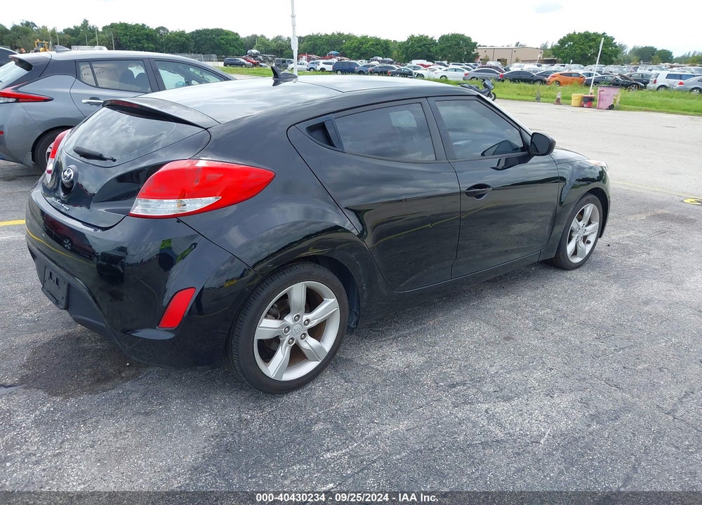 2015 HYUNDAI VELOSTER VIN: KMHTC6ADXFU239433