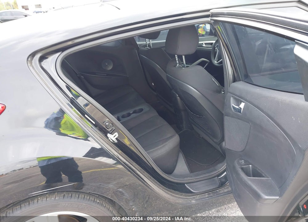 2015 HYUNDAI VELOSTER VIN: KMHTC6ADXFU239433