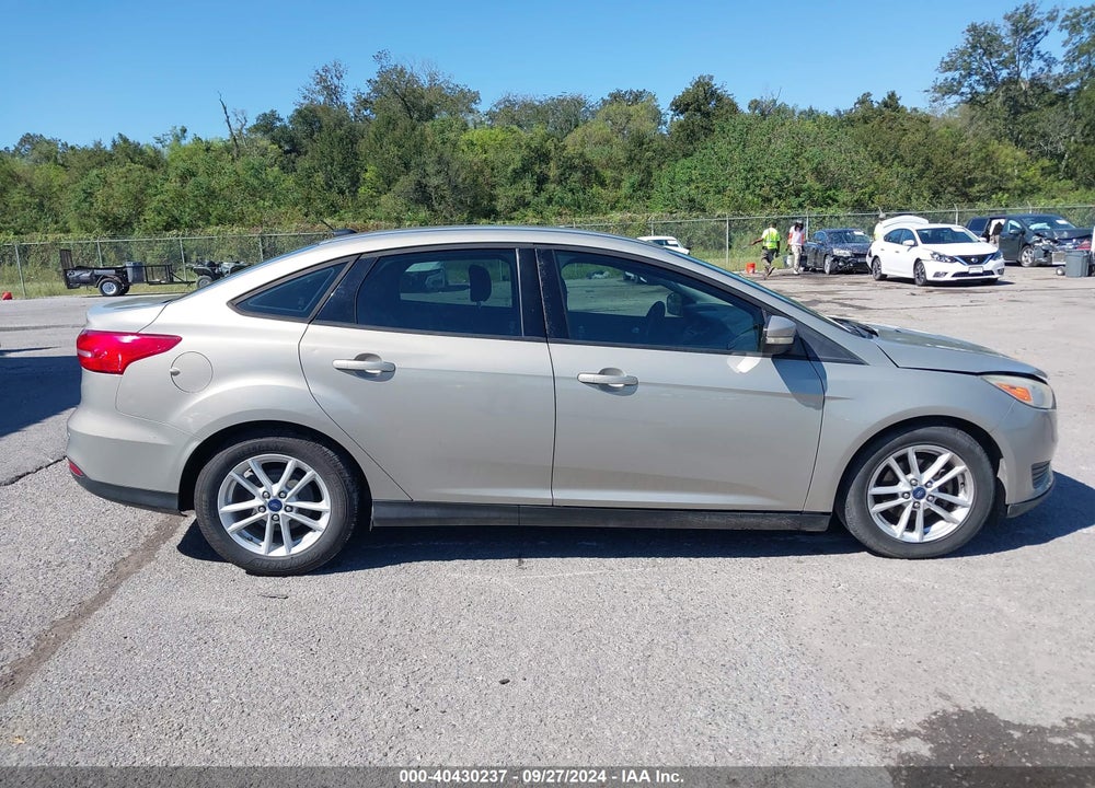 2015 FORD FOCUS SE VIN: 1FADP3F28FL333292
