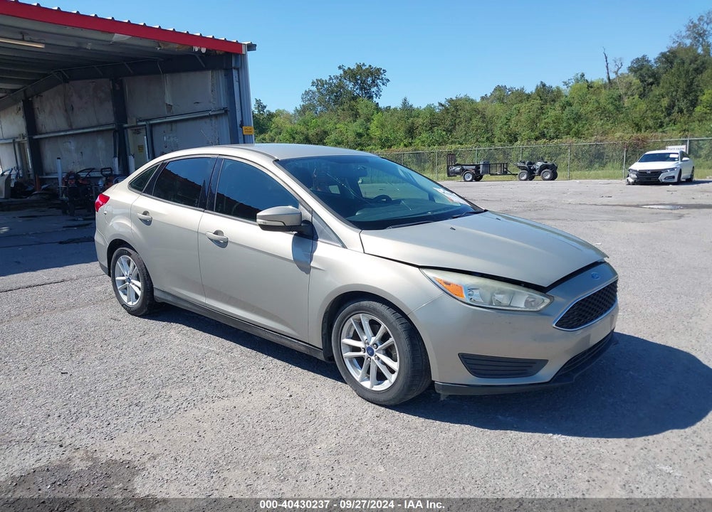 2015 FORD FOCUS SE VIN: 1FADP3F28FL333292