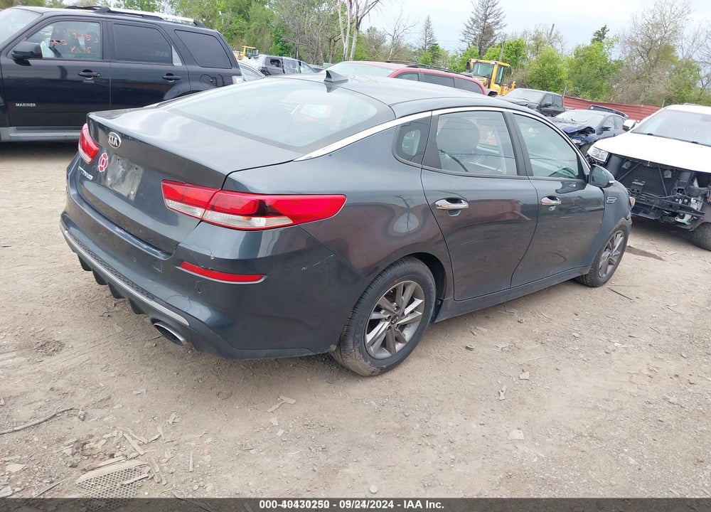 2020 KIA OPTIMA LX VIN: 5XXGT4L33LG382160