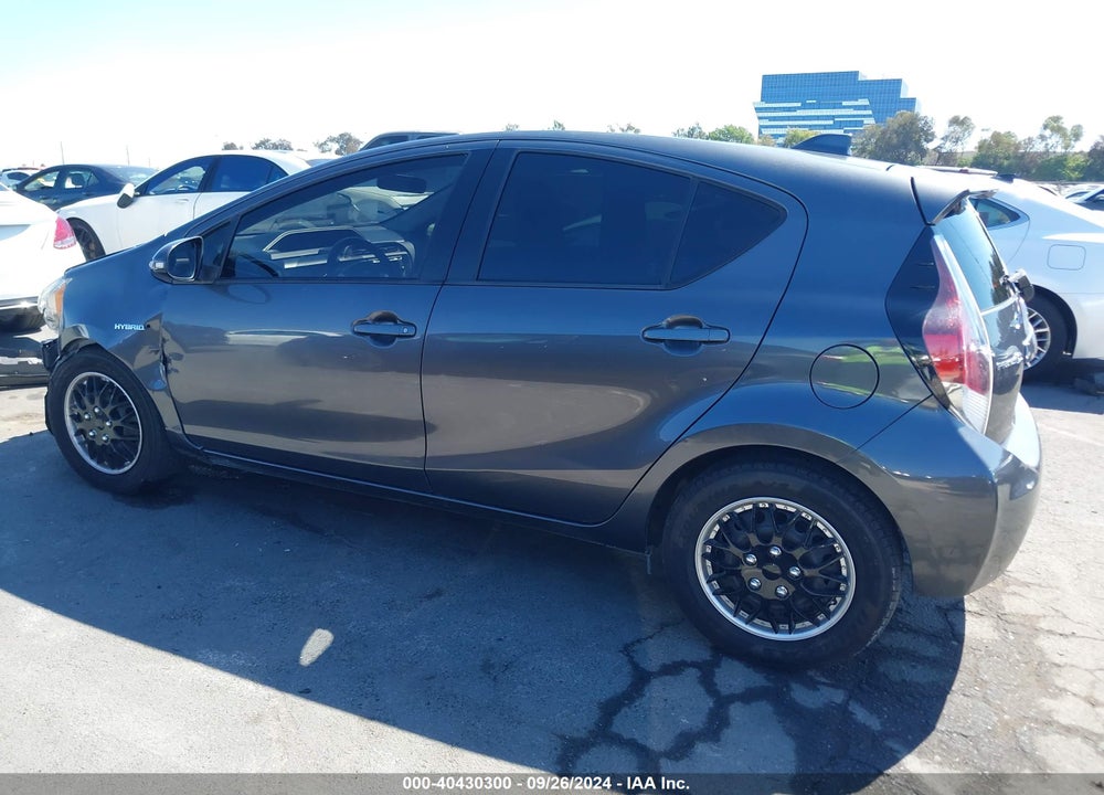 2015 TOYOTA PRIUS C ONE VIN: JTDKDTB38F1101845