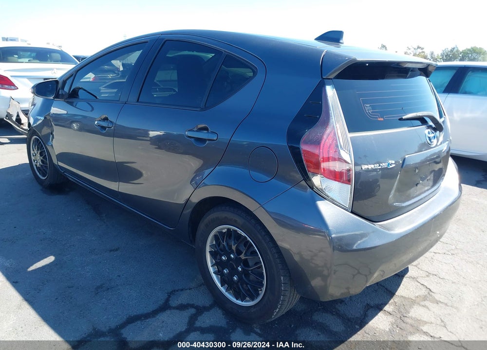2015 TOYOTA PRIUS C ONE VIN: JTDKDTB38F1101845