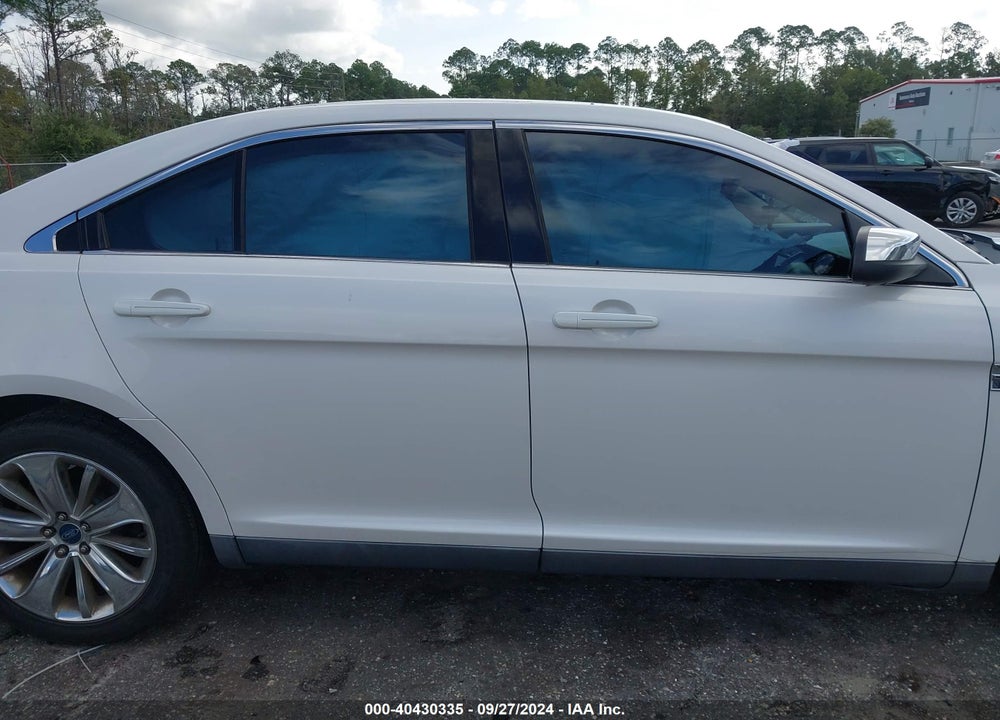 2011 FORD TAURUS LIMITED VIN: 1FAHP2FW4BG123077