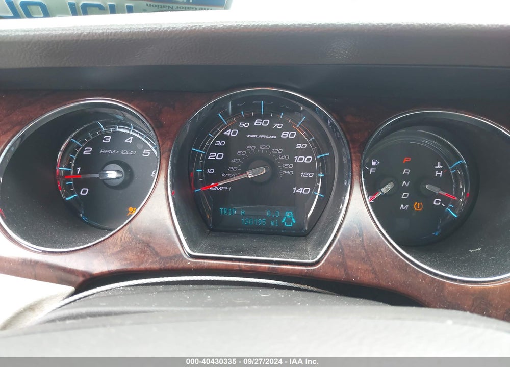 2011 FORD TAURUS LIMITED VIN: 1FAHP2FW4BG123077