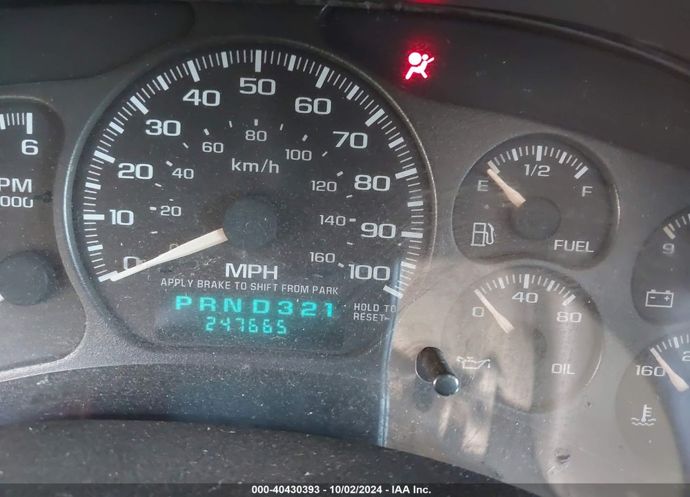 2000 CHEVROLET TAHOE ALL NEW LS VIN: 1GNEK13TXYJ161772