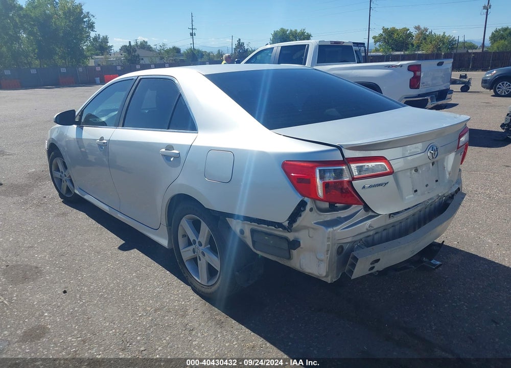 2013 TOYOTA CAMRY SE VIN: 4T1BF1FKXDU287590