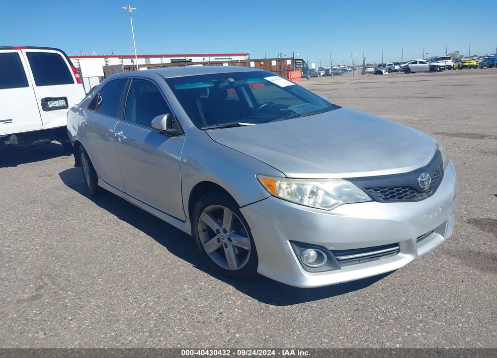 2013 TOYOTA CAMRY SE VIN: 4T1BF1FKXDU287590