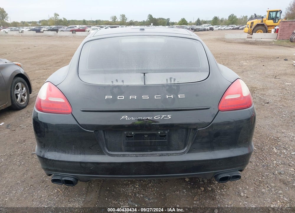 2013 PORSCHE PANAMERA GTS VIN: WP0AF2A78DL075835