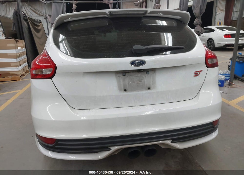 2015 FORD FOCUS ST VIN: 1FADP3L90FL235438
