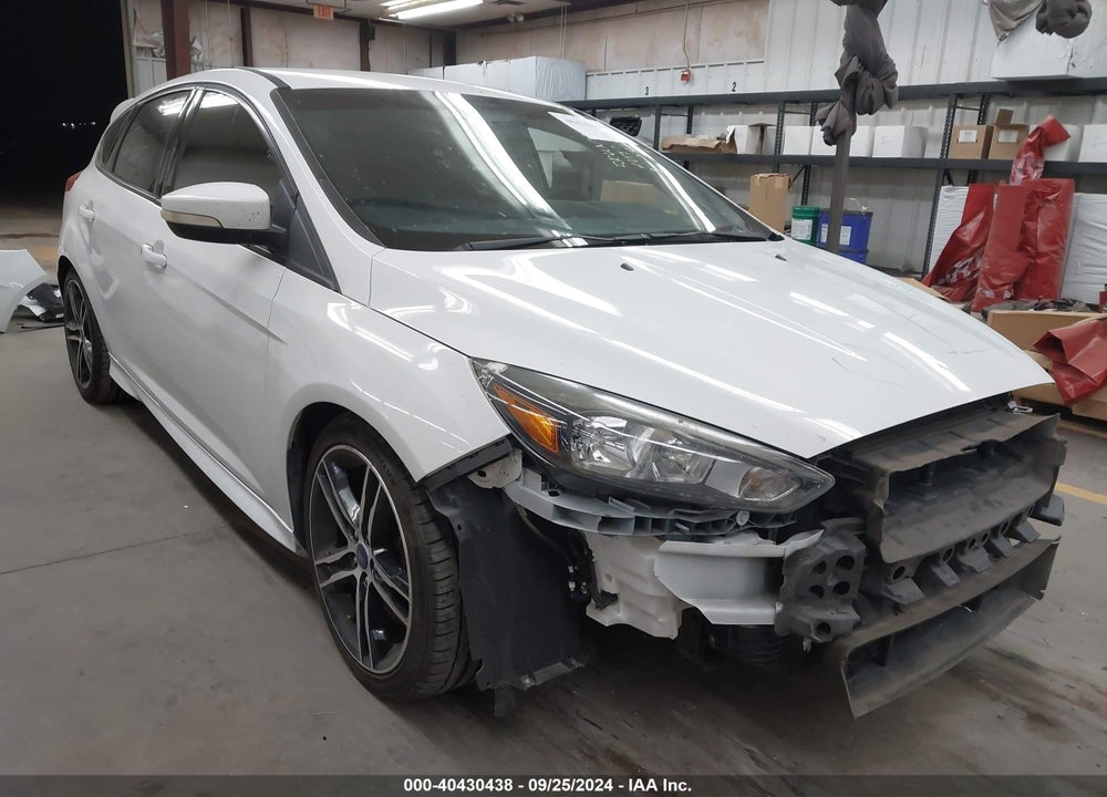 2015 FORD FOCUS ST VIN: 1FADP3L90FL235438
